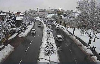 Konya’nın kar güzelliği şehir kameralarından...