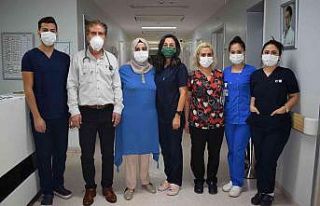 Korona virüse yakalanan kadın 65 gün sonra sağlığına...