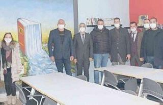 Köyceğiz Döğüşbelen Ortaokulu kütüphaneye...