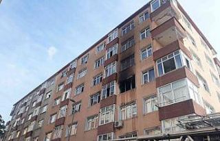 Küçükçekmece’de yangın paniği: 6 kişi binada...