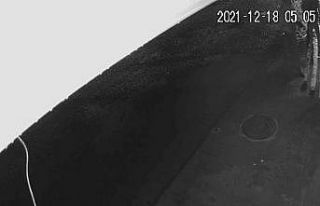 Kuyumcunun camını tabancayla kırıp 200 bin liralık...