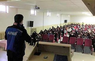 Liseli öğrencilere AFAD Gönüllülük Sistemi tanıtılıyor