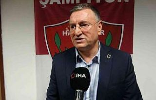 Lütfü Savaş: "Orta saha için iki Türk oyuncu...