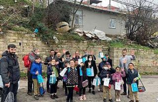 Maltepe Belediyesi’nden 350 çocuğa forma