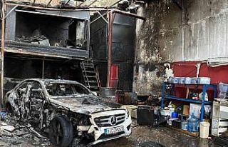 Maltepe’de araç bakım ve tamiri yapılan iş yerinde...