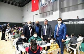 Mamak’ta satranç heyecanı başladı