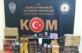 Manisa’da bin 25 adet cinsel içerikli ürün ele...