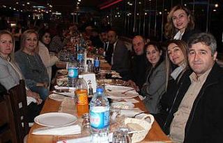 Manisalılar Derneğinin gecesinde 2 engelliye tekerlekli...