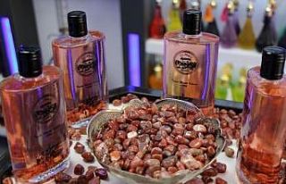 Mardin’de üretilen akik taşı kolonyasına Türkiye...