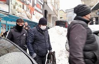 Marketten hırsızlık yaptığı iddia edilen zanlı...