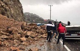 Mersin-Antalya karayolundaki heyelanda ölümün eşiğinden...