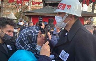 Mersinli şehidi binler uğurladı