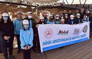 Minik arkeologlar ’tarihin sıfır noktası’nı...