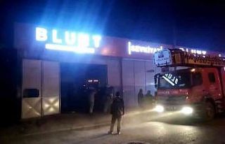 Mobilya malzemeleri imalathanesinde korkutan yangın