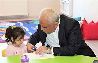 Müftü Erhun 4-6 yaş Kur’an kurslarını ziyaret...