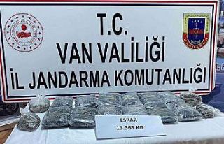 Muradiye’de 13 kilo 363 gram esrar ele geçirildi