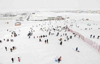 Muş kayak merkezinde tatil yoğunluğu