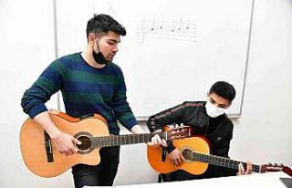 Musiki Muallim Mektebi’ne yoğun ilgi