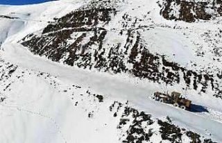 Muş’ta 204 köy yolu ulaşıma açıldı