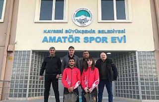 Mutlu Önal’dan başarılı sporculara ödül