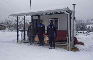 Mut’ta yaşlı ve hastalara destek