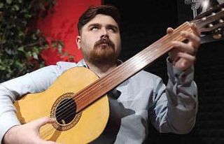 Müzik, özel öğrencinin gören gözleri oldu