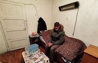 Nafaka borcunu ödeyemeyen adam 14 yıldır kömürlükte...