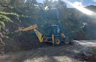 Nazilli Belediyesi Uzunçam’da kapanan yolları...