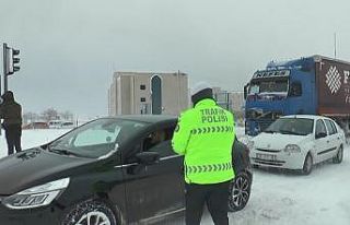 Nevşehir - Aksaray karayolu kontrollü olarak trafiğe...
