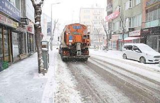 Niğde Belediye Başkanı Özdemir ekiplerin başında