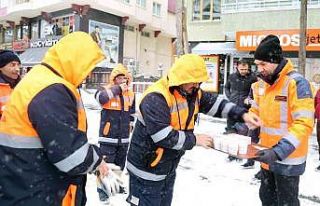 Niğde Belediyesi kış çalışmalarını aralıksız...