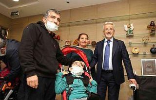 Nilüfer’de engellilere tekerlekli sandalye