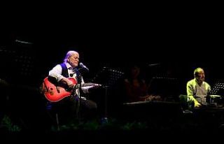 Nâzım Hikmet 120. yaş gününde anıldı