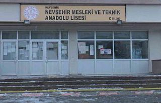 Öğrenciler üretirken öğreniyor, öğrenirken...