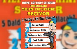 Öğrenciler yılın en iyilerini seçti