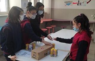 Öğrencilerden lösemili çocuklar için örnek davranış