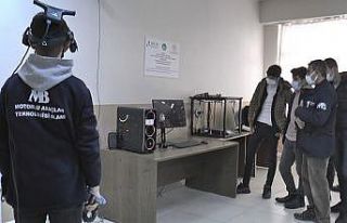 Öğrencilere üç boyutlu sanal eğitim