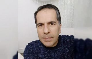 Öğrencilerine son kez karne verdi