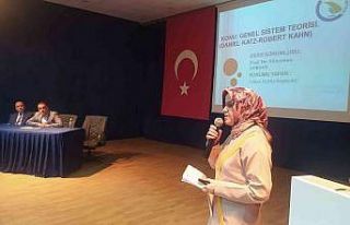 Okul yöneticileri ve öğretmenler eğitime girdi