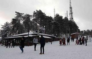 Ordu’da kar güzelliği: Boztepe beyaz gelinliğini...