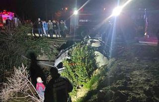 Otomobil dereye uçtu: 1’İ yabancı uyruklu 2 kişi...