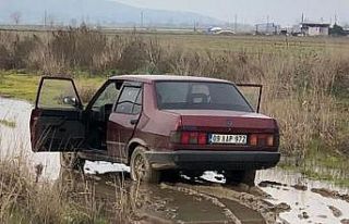 Otomobil hırsızları polisten kaçamadı