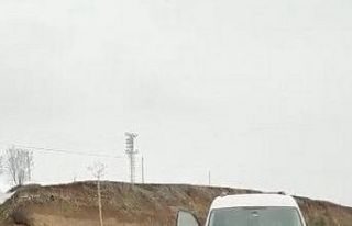 Otomobil ile hafif ticari araç çarpıştı: 4 yaralı