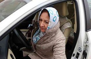 Otomobiline bomba düzeneği yerleştirilen kadın...