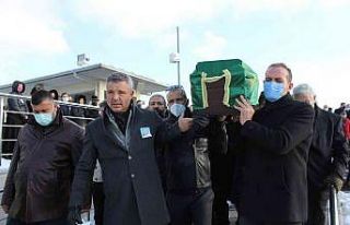 Özbek Saran son yolculuğa uğurlandı