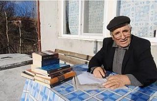 (ÖZEL) 32 yıl mücadele etti ve 70 yaşında liseyi...