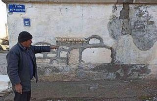 (ÖZEL) Binlerce yıllık tarihin üstüne ev yaptılar