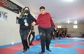 Özel çocuklar sporla hayata tutunuyor