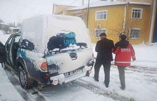 Özel donanımlı UMKE araçları karda hasta taşıdı