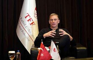 (Özel haber) Stefan Kuntz: "Milli eğitim sistemiyle,...